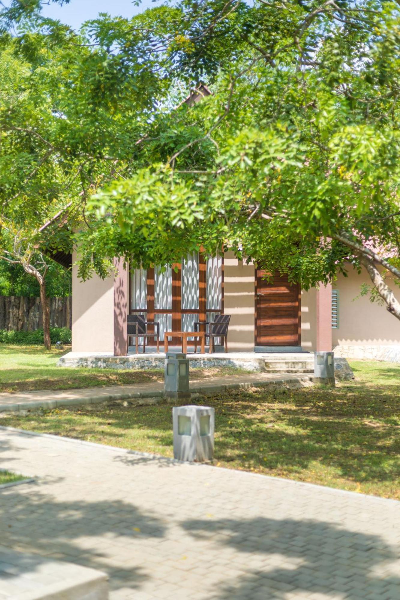 Yala Chalets By Lalan Leisure Kirinda  Exterior photo